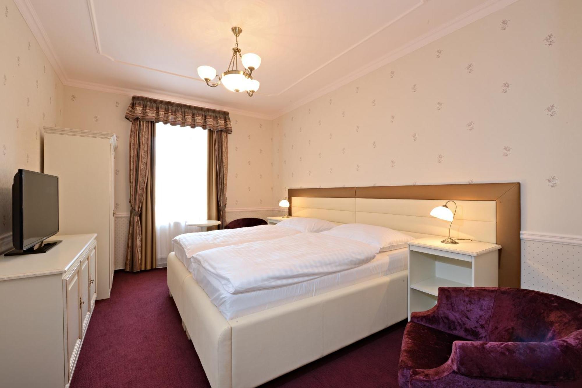 Hotel Gold Chotoviny Dış mekan fotoğraf