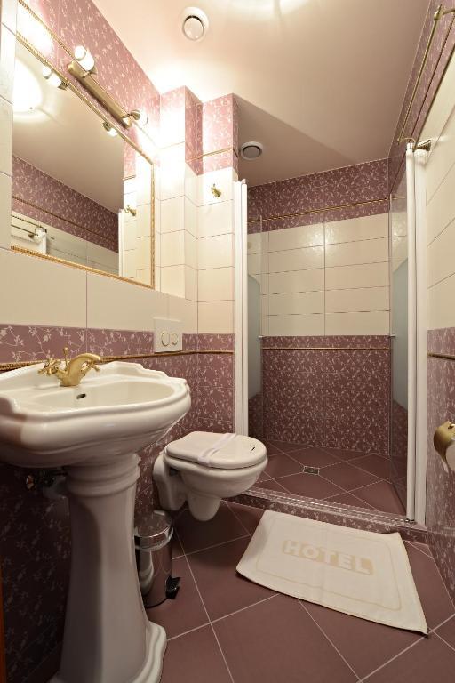 Hotel Gold Chotoviny Oda fotoğraf