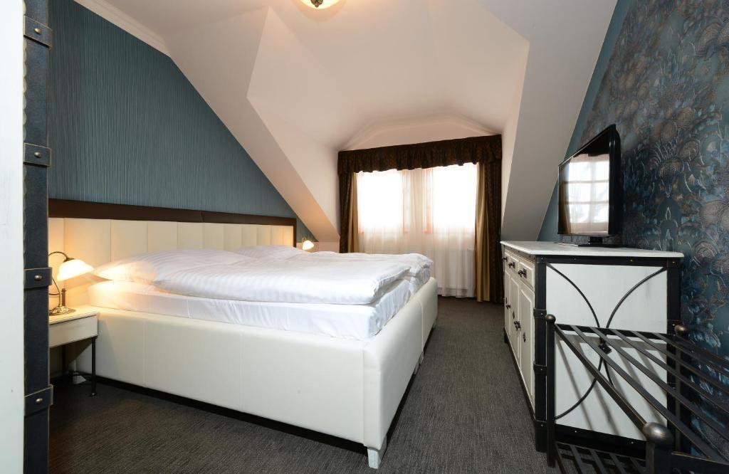 Hotel Gold Chotoviny Oda fotoğraf